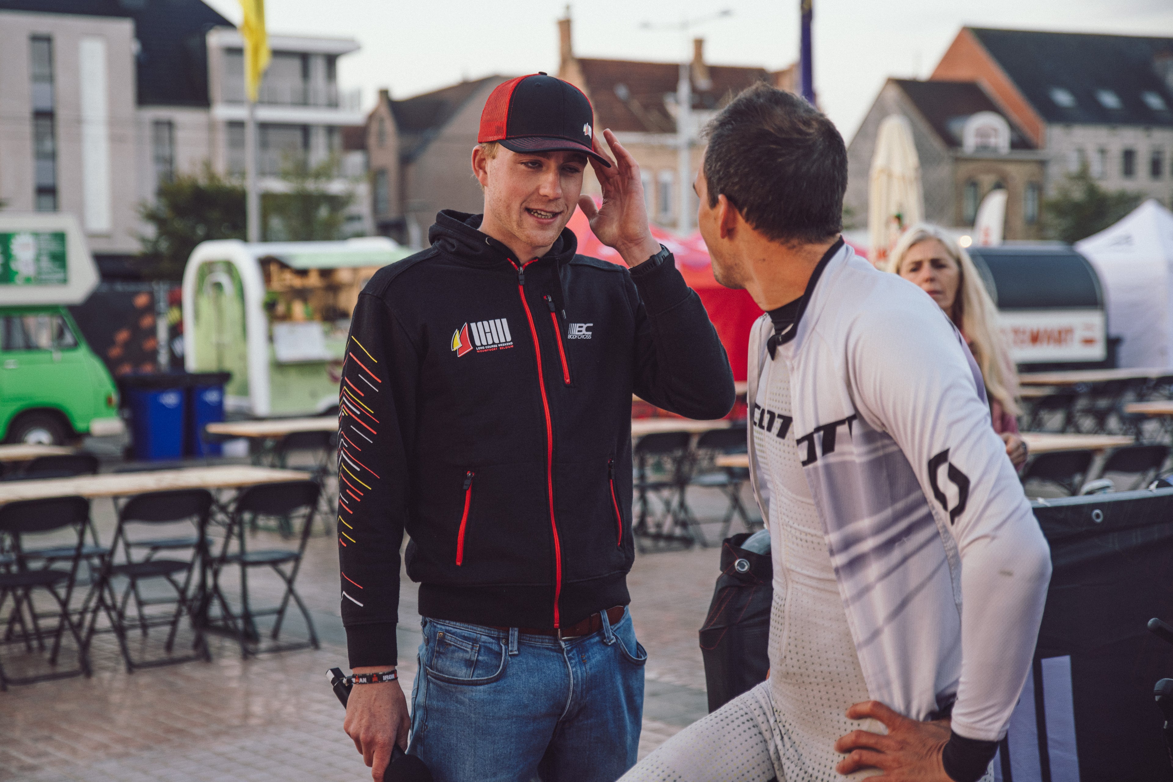 Hoodie Zipper Zwart – LCW Belgium 2025